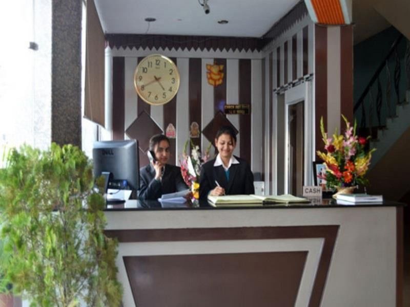 พฤณชล โฮเทล - หริทวาร Hotel ภายนอก รูปภาพ
